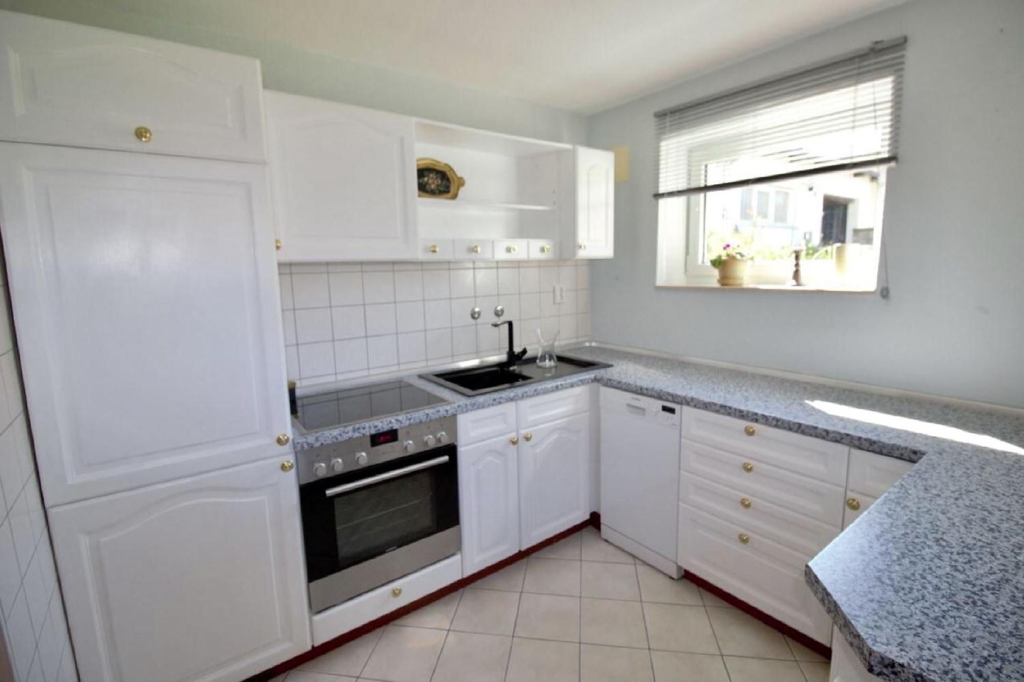 Emilu Apartment *